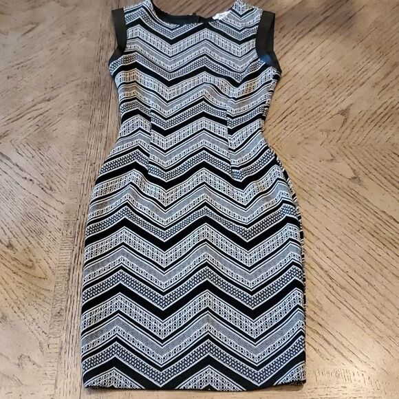 Black and white XS bar lll dress. - Picture 1 of 6